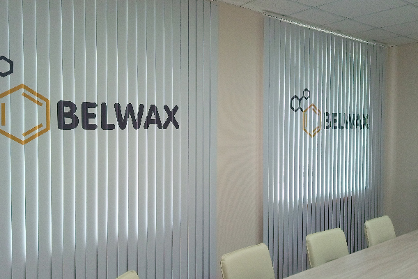 жалюзи вертикальные с логотипом